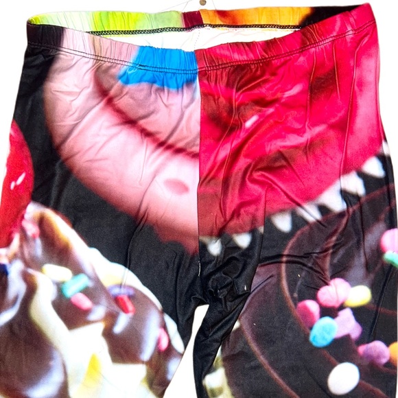 Sweet Illusions Candy Land Sprinkles & Cupcakes Leggings - Picture 8 of 12